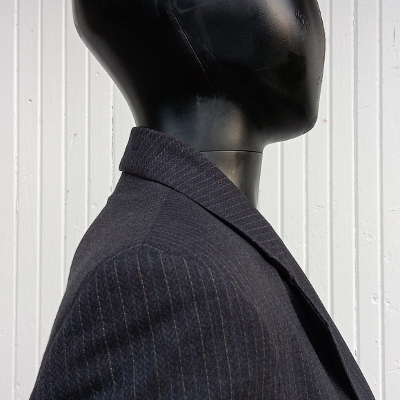 Oleg Cassini Men's Vintage Pin Stripe (3) Button Luxury Blazer - Picture 10 of 16